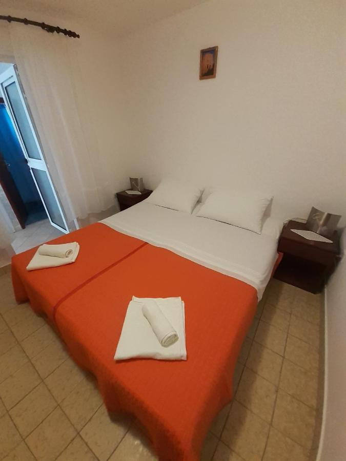 Apartments Slavica Bol Luaran gambar