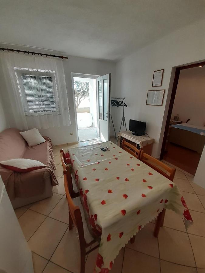 Apartments Slavica Bol Luaran gambar
