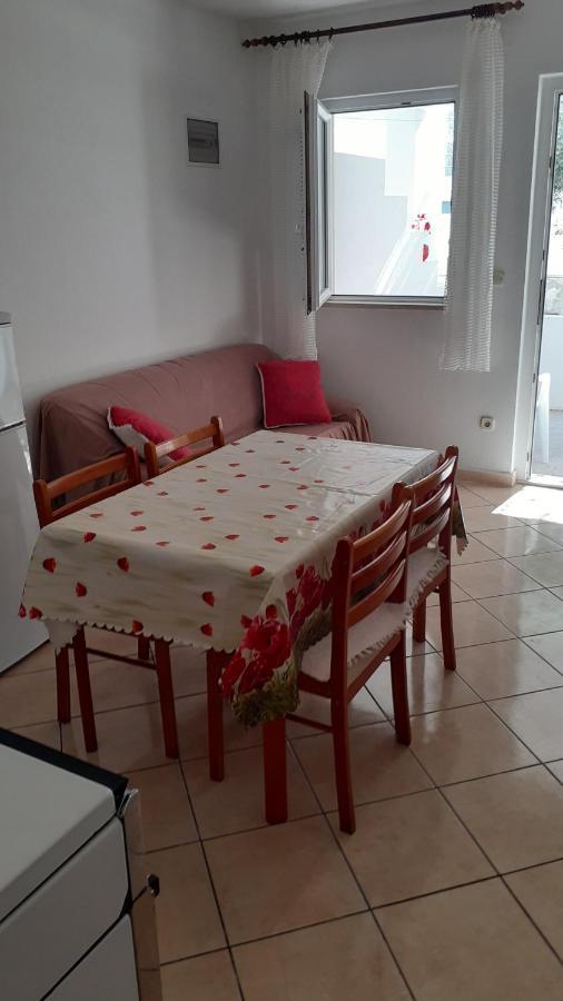 Apartments Slavica Bol Luaran gambar