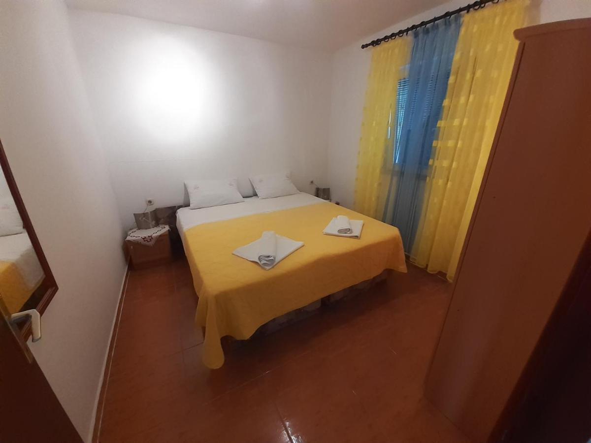 Apartments Slavica Bol Luaran gambar