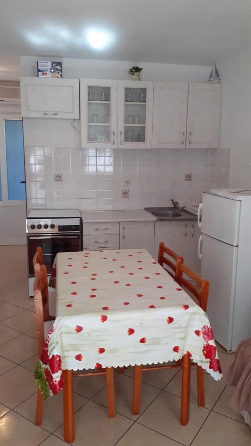 Apartments Slavica Bol Luaran gambar