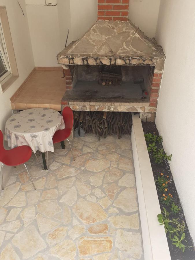 Apartments Slavica Bol Luaran gambar